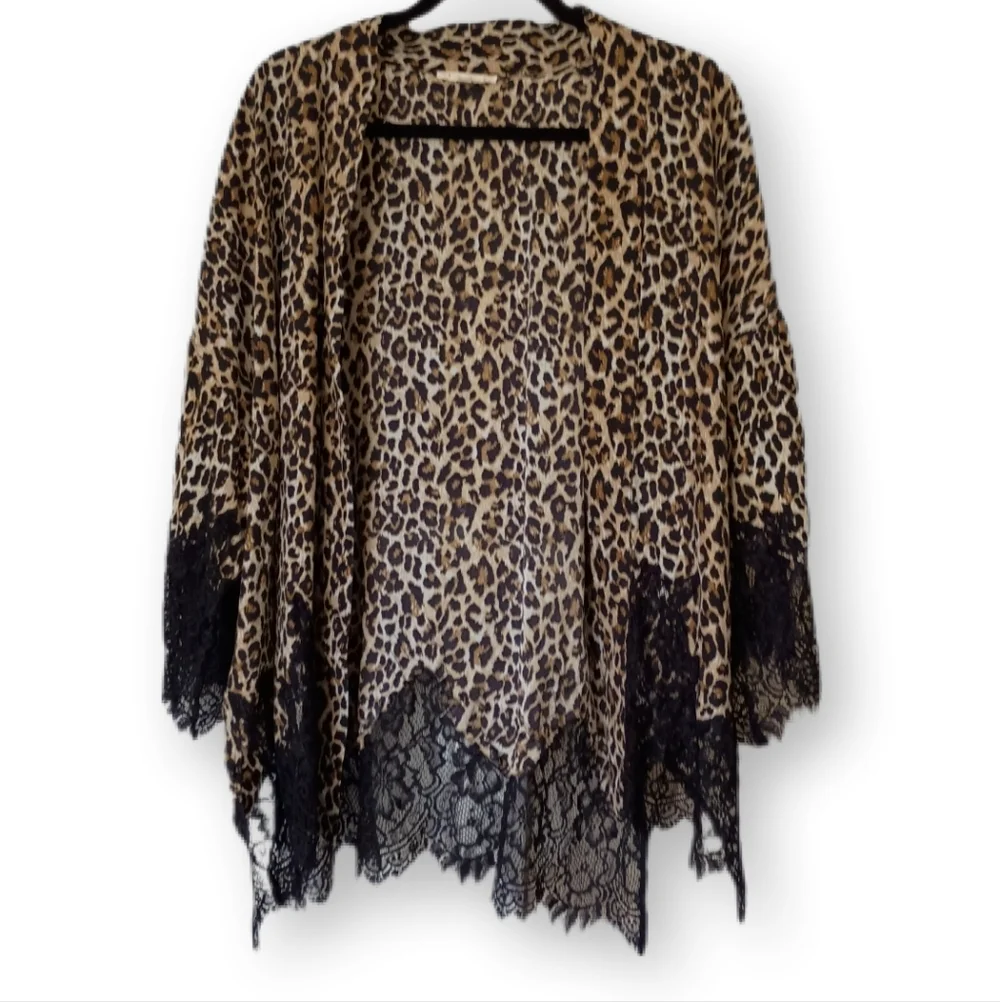 Leopard Print Lace Trim Sweater Gold Hawk XS - Picture 1 of 3